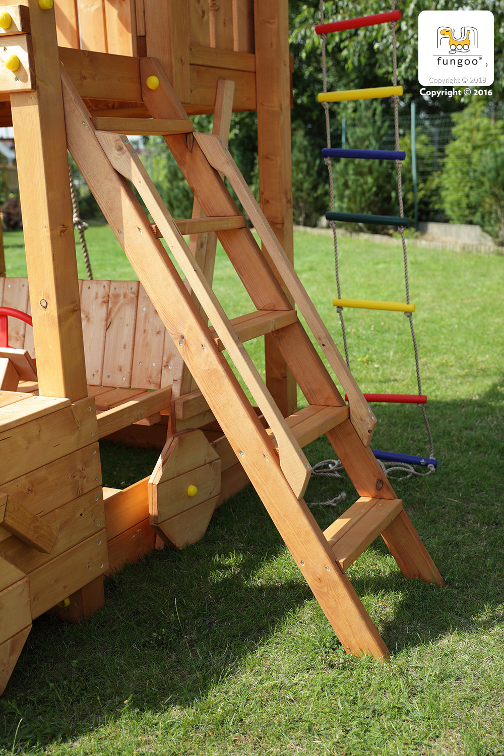 Fungoo Joy Spielturm / teakfarben imprägniert