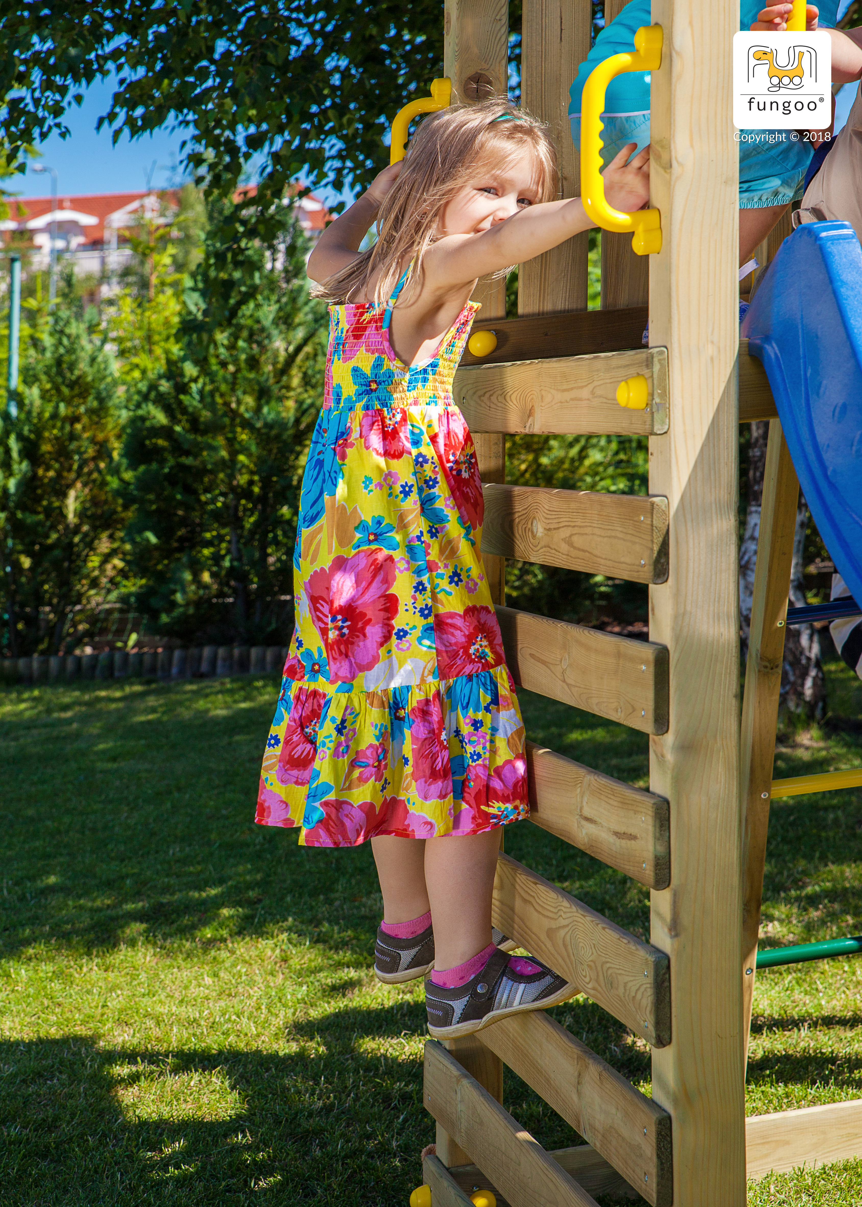 Fungoo Spielplatz Carol 1 / kdi imprägniert mit Rutsche