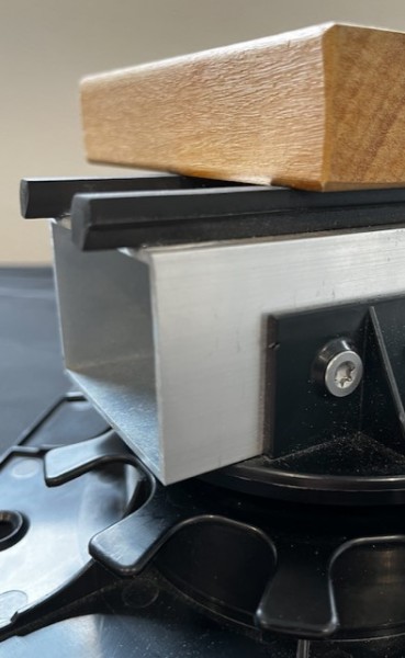 Befestigungsschrauben für Terrassenlager / Stelzlager an Holz- oder Alu-UK