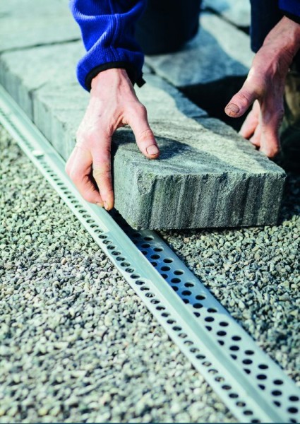 Ferax steinfix® gerade 22, grau, Profil 2 m