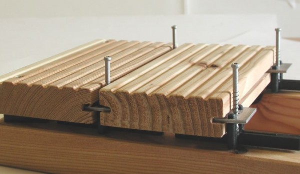 Incavo - A4, 5,6 mm, unsichtbare Befestigung für seitlich genutete Dielen auf Alu UK